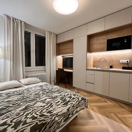 Stylish Studio At 500 Bytov Appartement Bratislava